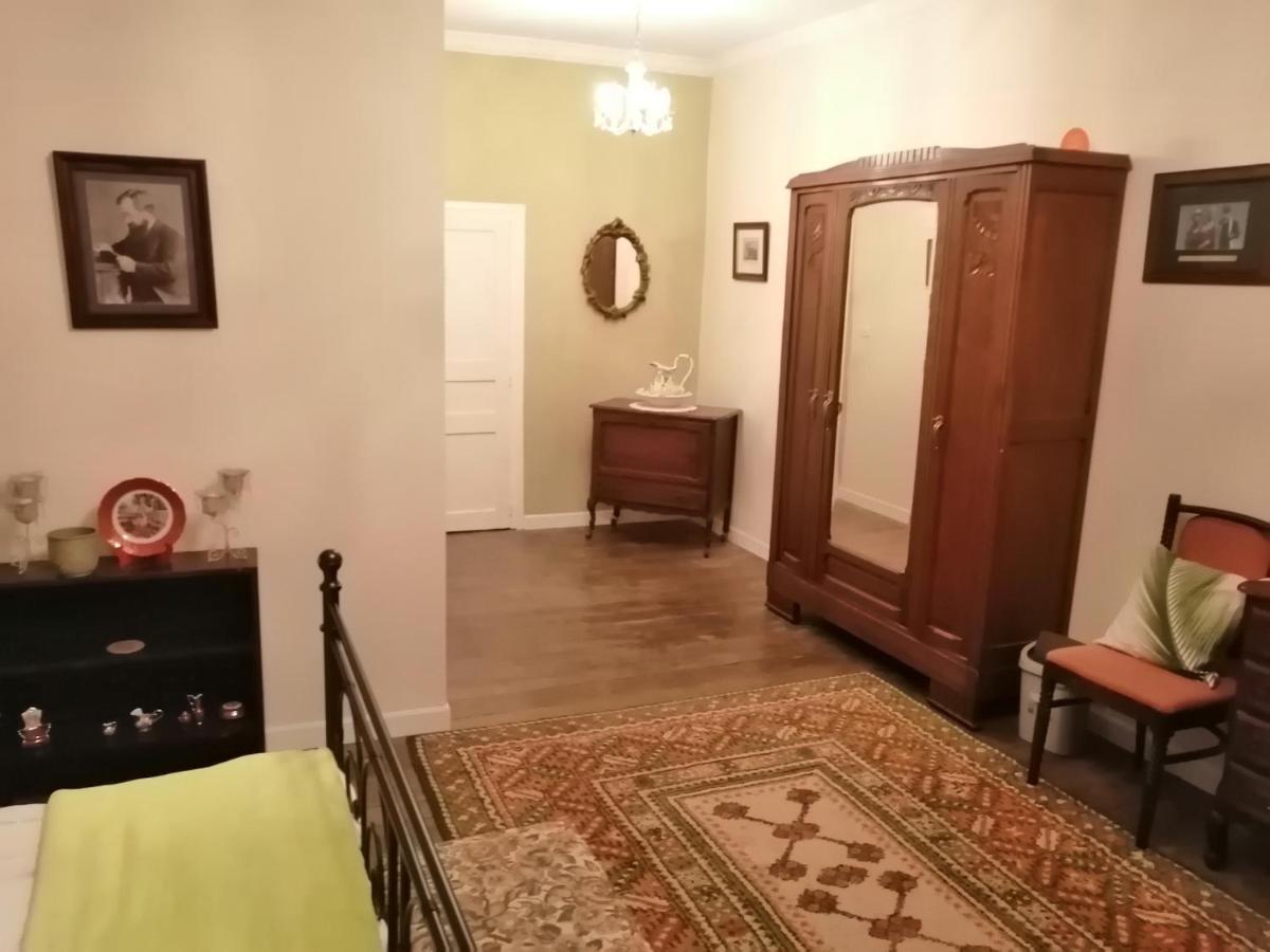 샹파뉴 무똥 Vingt Grand Rue B&B 외부 사진